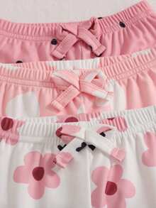 SHEIN Playful Pals 3件組女嬰春秋休閒甜美可愛連身衣，花朵、雲朵、愛心、經典復古圓點滿版印花，露肩3D剪裁荷葉袖，腰部固定裝飾蝴蝶結，下擺荷葉邊細節長袖連身衣 - 粉色 - 查看 6
