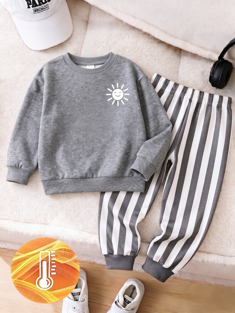 Setelan Musim Gugur dan Musim Dingin Hangat 2 Potong Bahan Fleece untuk Anak Laki-Laki, Kaos Lengan Panjang Leher Bulat dengan Gambar Wajah Tersenyum dan Matahari yang Lucu serta Celana Bergaris Vertikal untuk Balita. - MultiWarna - View 3