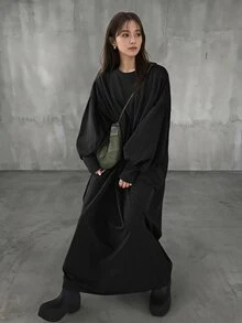 FRIFUL 女士休闲简约纯色褶皱灯笼袖宽松中长连衣裙 - 黑色 - 查看 8