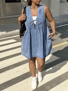 Muchica Plus Size Women V-Neck Tie Waist Pleated Sleeveless Casual Loose Denim Jumpsuit, Spring/Summer - Blue - View 7