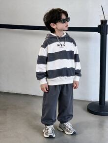 SHEIN Little Byeori 兒童小男孩休閒連帽條紋運動衫與口袋運動長褲兩件套，適合戶外玩耍、學校、街頭穿搭、派對與日常休閒，高CP值，適用秋冬季節 - 灰色 - 查看 8