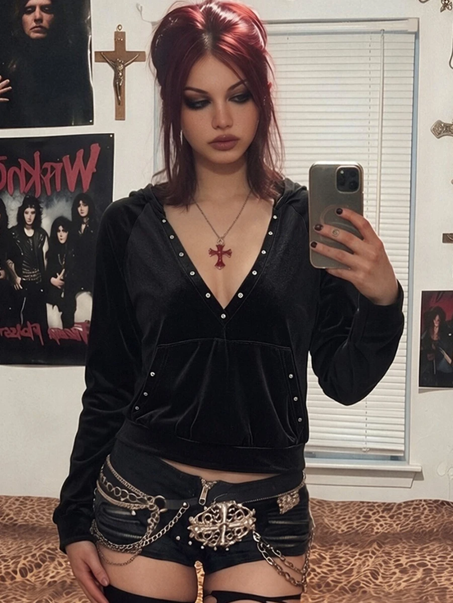 EgrlEra Lightweight Street Punk Dark Velvet Rivet Decor Hooded Slim Fit Long Sleeve Sweatshirt - Black - View 1