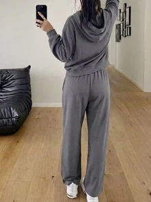 StreetHx Women's Oversized Autumn Letter Print Hoodie Sweatshirt And Letter Print Casual Sweatpants 2-Piece Set - Grey - View 3