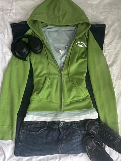 DAZY Áo hoodie nỉ nữ tay dài in chữ, khóa kéo trước, có dây rút, mũ trùm đầu, mùa thu