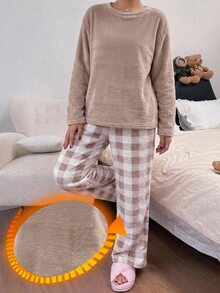 DAZY 女款純色圓領長袖上衣與格紋口袋長褲睡衣套裝 秋季 - 卡其色 - 查看 3