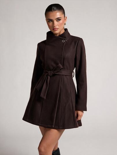 SHEIN BAE معطف كاجوال فاخر بتصميم بسيط بلون موحد وياقة واقفة وأزرار معدنية متعدد الاستخدامات
