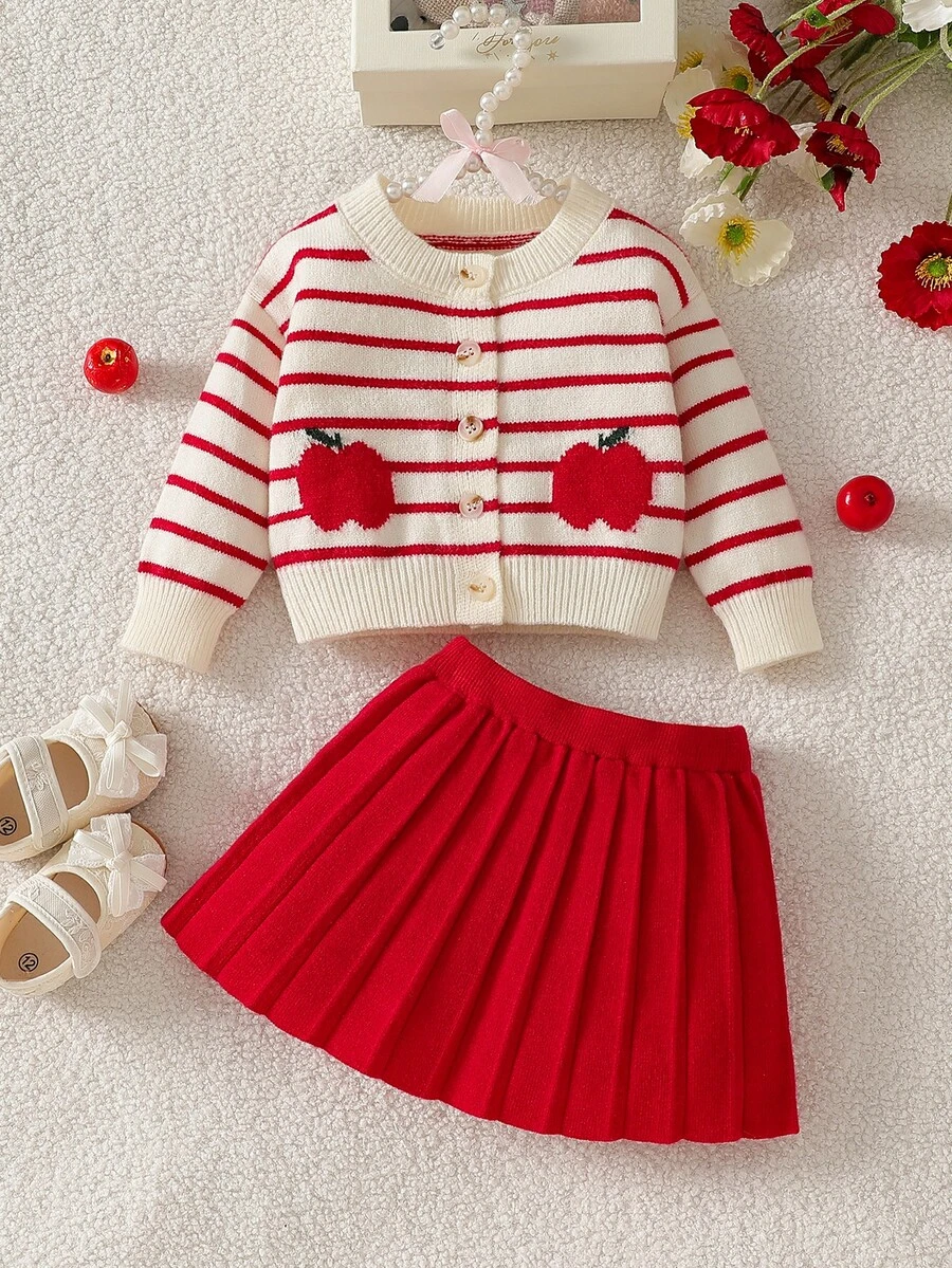 SHEIN كارديجان محبوك يدويًا بفيونكة للبنات الصغيرات، طقم مخطط باللونين الأزرق والأبيض بأسلوب حلو، تطريز تفاحة لطيف، قماش ناعم ومريح، مناسب للارتداء كطبقة داخلية وخارجية، للخروجات العادية والمناسبات المتعددة - الأحمر - مشاهدة 1
