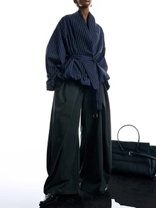SHEIN x Rafa Kalimann LYSMO 女款條紋落肩長袖腰部綁帶休閒商務優雅簡約風風衣外套 辦公室旅行穿搭 海軍藍 秋季 - 藏蓝色 - 查看 4