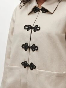 TRNVIE Women's Autumn/Winter Apricot-Colored Lapel Loose-Fitting Coat, Retro Chinese Style, Large Pockets And Frog Buttons, Suitable For Workplace Wear. - Khaki - View 6