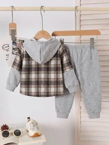 SHEIN 嬰兒與幼童男童休閒格紋印花拼接鈕扣連帽襯衫與運動長褲套裝 - 彩色 - 查看 2