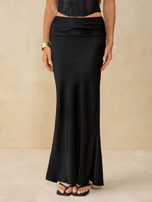 SHEIN Tall تنورة نسائية بلون موحد مطوية كاجوال متعددة الاستخدامات للارتداء اليومي - الأسود - مشاهدة 3