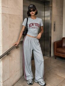Aidyla 女士时尚休闲字母印花上衣和侧条纹运动裤两件套 - 灰色 - 查看 1