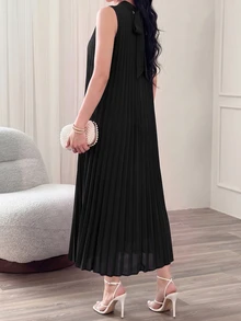 Modelyn High Low Hem Pleated Swing Dress - Black - View 3