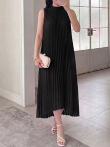 Modelyn High Low Hem Pleated Swing Dress - Black - View 4