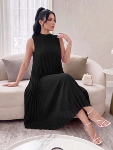 Modelyn High Low Hem Pleated Swing Dress - Black - View 7