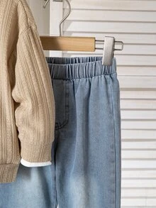 SHEIN 2pcs Boys Outfit Spring/Autumn Fashion Simple Knit Jacquard Crew Neck Long Sleeve Pullover Sweatshirt And Denim Pants Casual Set - Multicolor - View 5