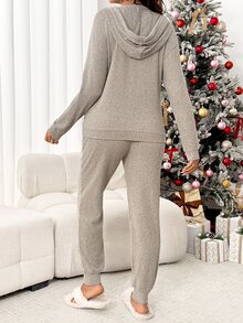 SHEIN Setelan 2 Potong Atasan Hoodie dan Celana Warna Polos untuk Ibu Hamil, Mantel Musim Dingin Motif Rusa, Mantel Musim Dingin Natal dan Musim Gugur - Khaki - View 3