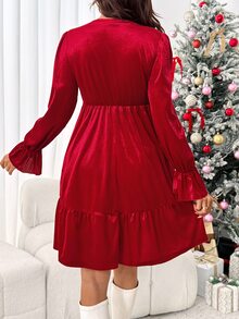 SHEIN Gaun Hamil Beludru Merah dengan Hem Bergelombang – Gaun Hamil Natal Musim Gugur - Merah - View 2