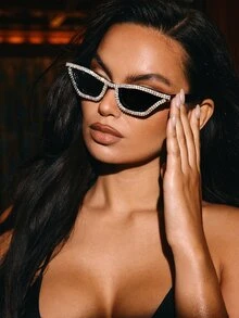Aravennia 1pc Handmade Rhinestone-Set Cat Eye Shaped Ladies' Fashion Glasses - Black Frame Gray Film - View 5