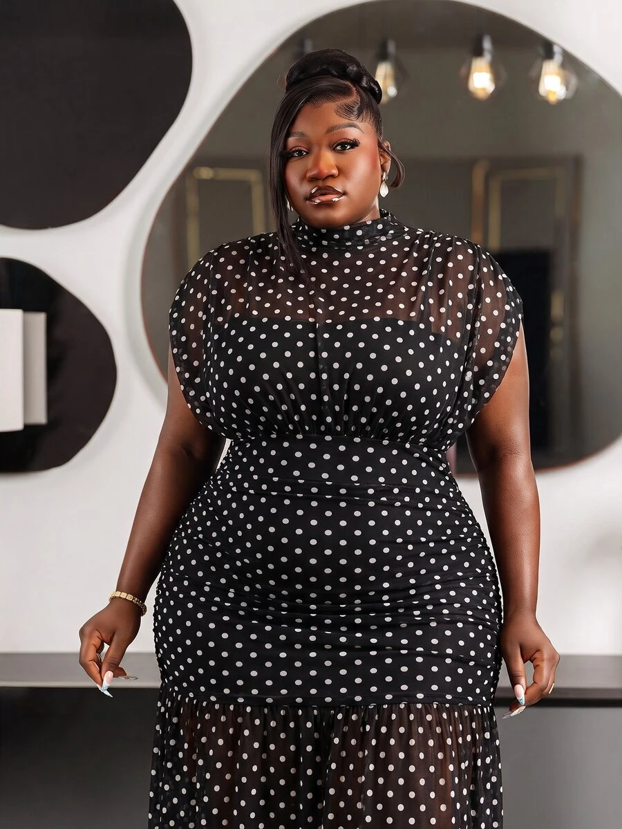 CurvyTilda 大尺碼女款優雅精緻浪漫迷人時尚情人節約會度假婚禮賓客度假網紗透視二合一棕色洋裝 - 黑與白 - 查看 1