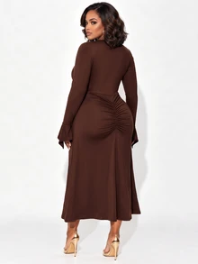 Poshavie Poshavie Plus Size Women's Minimalist Elegant Fashion Long Sleeve Dress, Hollow Neckline, Ruched Waist Flattering Slimming, Comfortable Elastic Fabric, Loose Fit, Suitable For Daily Wear, Shopping, Dating, Commuting - Brown - View 2