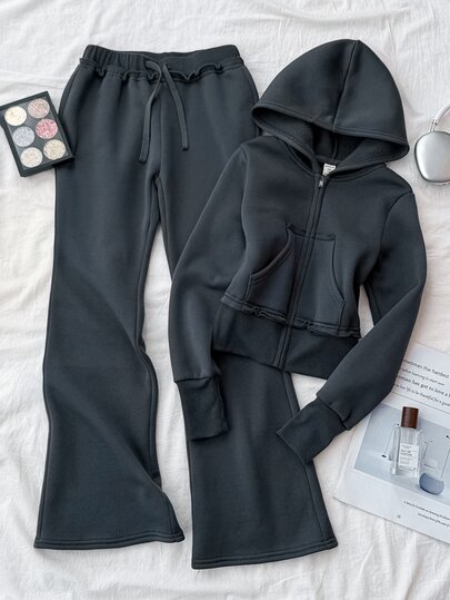 SHEIN Girls' Casual Hooded Zip-Up Sweatshirt & Sweatshirt Top With Kangaroo Pocket, Long Sleeve Ribbed Cuffs, Loose Comfortable Fit, Soft Skin-Friendly Fabric, Casual Snug Fit Silhouette, Suitable For Daily Outings, Shopping, Commuting, Minimalist Solid Color Versatile
