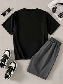 SHEIN 2件組 青少年男孩時尚黑色T恤與綠色短褲休閒套裝 - 灰色 - 查看 2