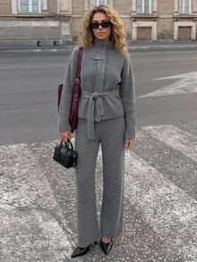 SHEIN جمبسوت نسائي من قماش محبوك مضلع بحزام وساق واسعة مع أزرار غير متماثلة وياقة وهمية، بأسلوب شتوي مريح - رمادي - مشاهدة 4