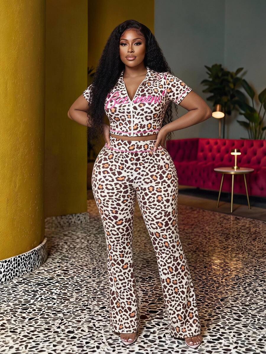 Veslaya Conjunto de 2 piezas de top corto con cremallera delantera y pantalones campana con estampado de leopardo y diseño de letras para mujer talla grande, nuevo verano 2025