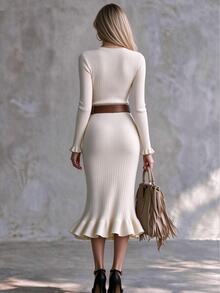 SHEIN Đầm len phong cách Pháp thanh lịch, casual, tối giản, gợi cảm, cổ tròn, tay dài, cổ tay cài nút, gấu bèo nhún, chân váy đuôi cá midi, màu trắng kem, cho văn phòng, mùa thu - Màu be - Xem 2