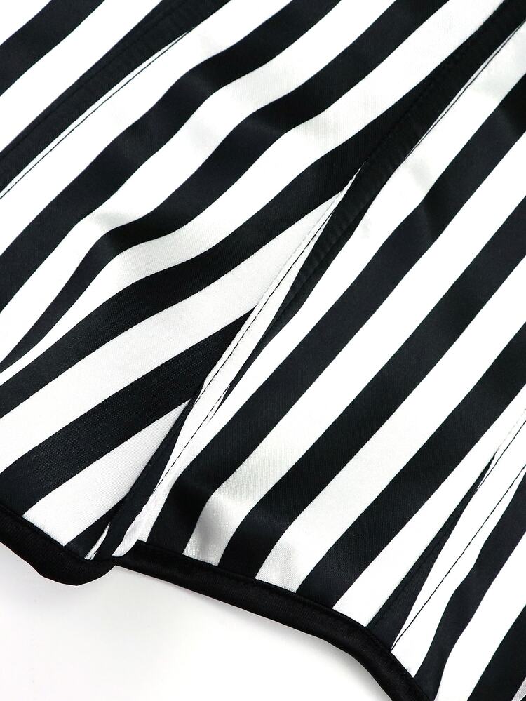 ROMWE Goth Women's Striped Front Button Bustier Shaping Top - Black and White - View 4