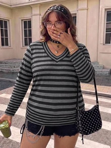 SHEIN CURVE+ Women's Plus Size Top 22W, Autumn/Winter Women's Plus Size Striped Patchwork Slim Fit T-Shirt Fall - Black and White - View 6