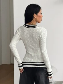 Coolane 女款秋冬優雅休閒外出可愛舒適保暖彈性麻花針織刺繡對比飾邊白色短版V領長袖毛衣 - 白色 - 查看 7