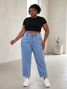 CurvyTilda Plus Size Solid Color Insert Pocket Casual Loose Fitting Jeans - Medium Wash - View 4