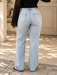 CurvyTilda Plus Size Women Casual Pockets Button Fly Versatile Daily Wear Denim Jeans - Light Wash - View 3