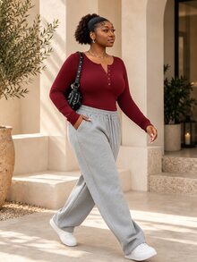 CurvyTilda Partial Zip-Up Elastic Fitted Solid Color Versatile Long Sleeve Black T-Shirt, Spring/Summer/Autumn - Red - View 3