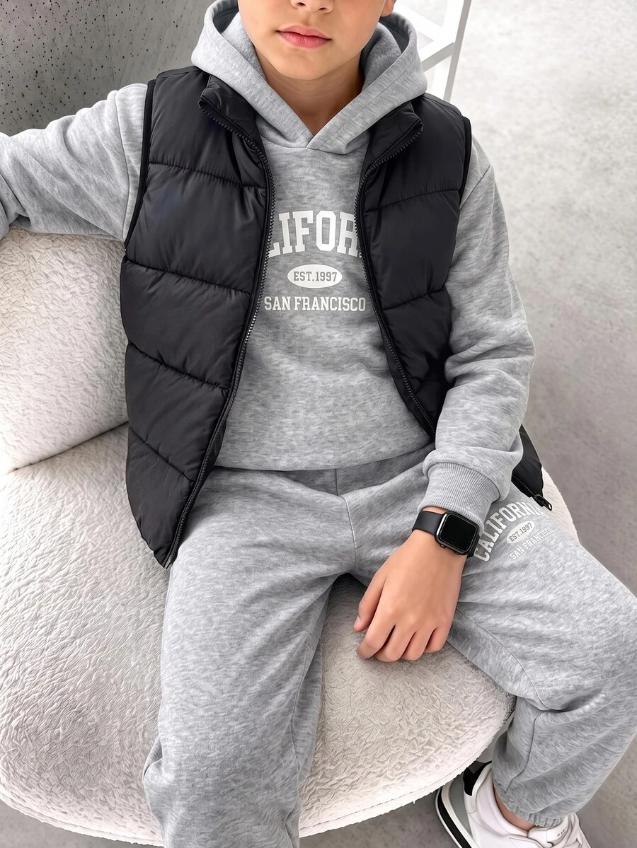 SHEIN 3件組買2送1兒童青少年男孩休閒卡其色運動衫與運動長褲套裝,附絎縫加厚冬季外套派克大衣,適合秋冬、上學、冬季穿搭 - 淺灰色 - 查看 1