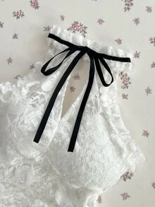 Bitrose 女士无袖针织提花花卉性感优雅时尚前卫镂空露肩上衣，配黑色蝴蝶结肩带、褶裥腰身、黑白撞色设计，适合春、夏、秋季穿着。 - 白色 - 查看 4