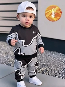 SHEIN 2件組 幼兒男童運動衫+長褲 學院風 黑灰色波浪星星印花 羅紋飾邊 長袖圓領 加厚戶外冬季假期 大哥哥款 寬鬆版 - 彩色 - 查看 3