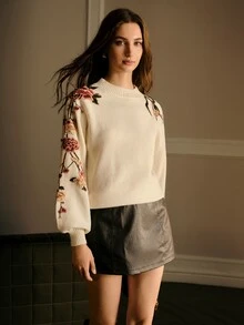 MOTF PREMIUM WOMEN'S FLORAL EMBROIDERED RAGLAN SLEEVE SWEATER - Apricot - View 6