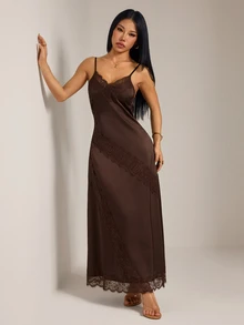 SHEIN PETITE 小碼女款緞面A字洋裝，深V領、露背、收腰設計，附蕾絲拼接 - 棕色 - 查看 11