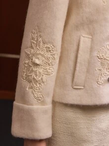 MOTF PREMIUM WOMEN'S DOUBLE BREASTED EMBROIDERED TEXTURED WOOL SHORT JACKET, AUTUMN/WINTER - Beige - View 5