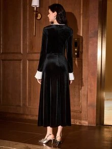 MOTF PREMIUM WOMEN'S AUTUMN/WINTER V-NECK CINCHED WAIST FLARED PLEATED BELL SLEEVE BEADED CHAIN MID-LENGTH DRESS - Black - View 6