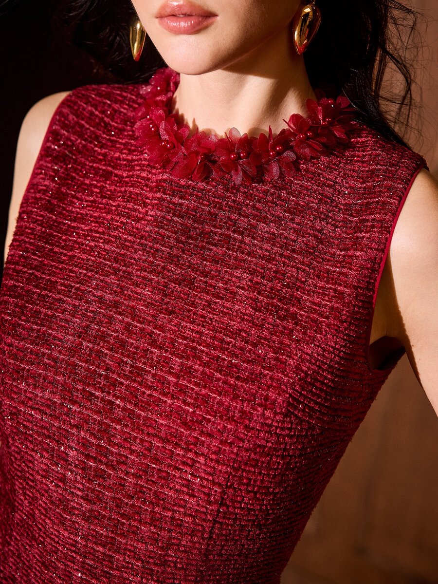 MOTF PREMIUM WOMEN'S ELEGANT SLEEVELESS CHIFFON PLEATED PATCHWORK DRESS WITH APPLIQUE DECOR, AUTUMN/WINTER - Red - View 1