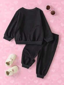 THE POWERPUFF GIRLS X SHEIN طقم كاجوال للبنات الرضع ببلوزة رياضية طويلة الأكمام وبنطال رياضي بطبعة كرتونية - الأسود - مشاهدة 2