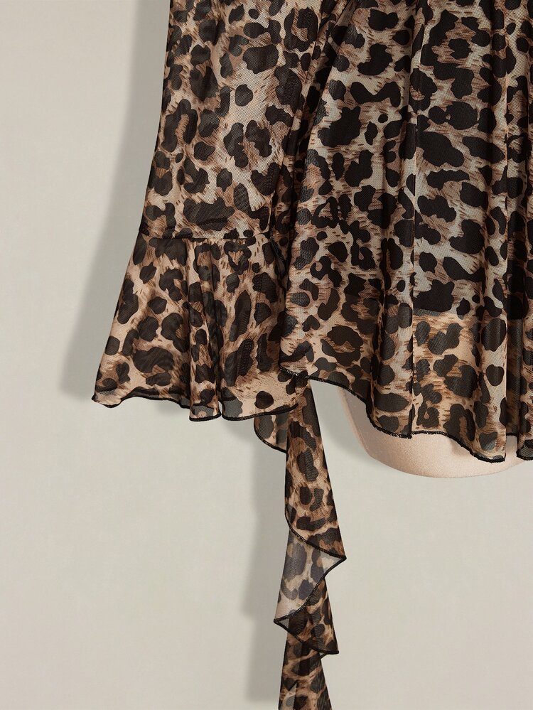 SHEIN ICON Plus Size Retro Sexy Millennial Style Y2K Urban Modern Avant-Garde Bold Fashion Individual Leopard Print V-Neck Ruffled Bell Sleeve Flowy Ribbon Dress - Brown - View 6
