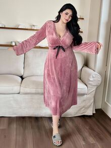 Dazy Plus Plus Size Women Velvet & Contrast Lace V-Neck Flare Sleeve Midi Nightgown, Sexy For Autumn/Winter, Fall - Coral Pink - View 3