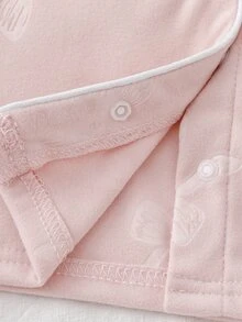 2pcs Newborn Light Pink Sweet Cute Bow Embossed Pattern Peter Pan Collar Button-Up Long Pants Long Sleeve Footed Casual Comfortable Home Wear Pajama Set, Suitable For Autumn/Winter, Soft Comfortable Touch Dralon Fabric - Baby Pink - View 6