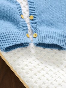 拼色熊刺繡嬰兒針織連身衣，圓領長袖對比條紋毛衣連身褲，胯部按扣方便換尿布，春夏秋冬穿搭，新生兒卡通百搭針織連身褲，適合日常穿著、家庭聚會、旅行與度假 - 藍色 - 查看 8