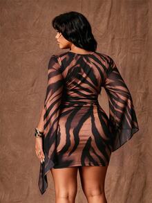 Rustia Gaun Hitam Pendek Model Eropa dengan Kerah Model Cowl, Leher Berlipat Dalam, Lengan Terbelah, Pinggang Berkerut Samping, Gaun Mini Bodycon Pas Badan, Gaun Pesta Hitam Pendek - Kuning - View 2
